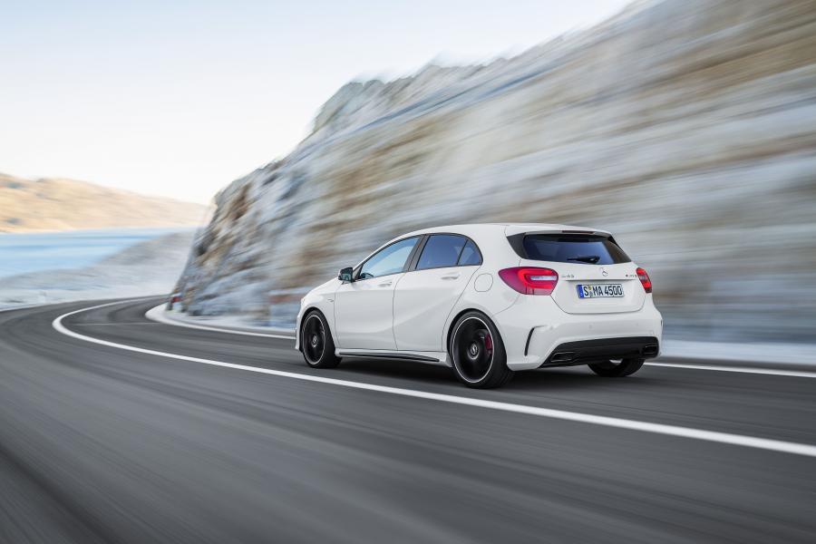  Mercedes-Benz A45 AMG 2013 года  (фото 20 из 55)